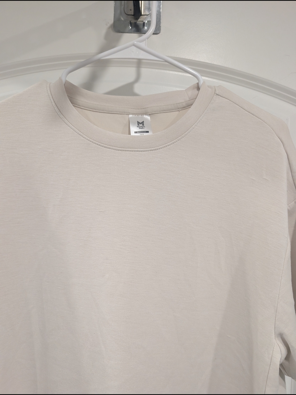 2 Pcs Member's Mark Women's Short-Sleeve Crewneck T-Shirt & Shorts Beige Size L - Picture 2 of 14